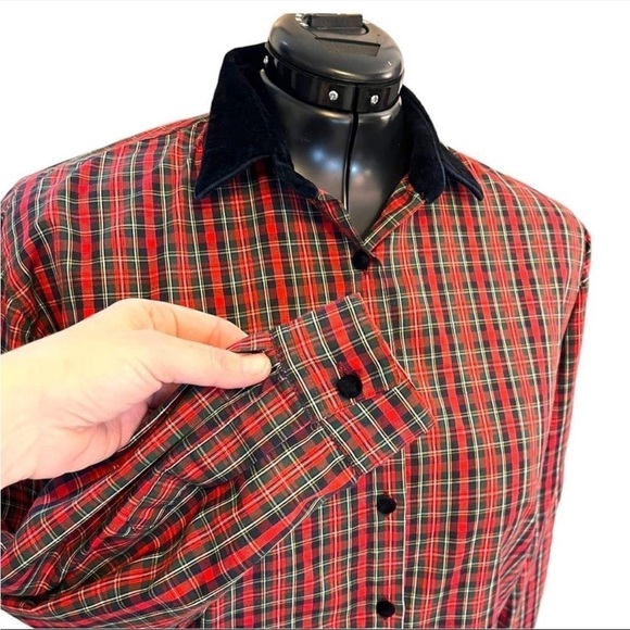 Tabi International Single Needle Stitched Plaid Button Up Shirt with Velvet - Picture 7 of 12